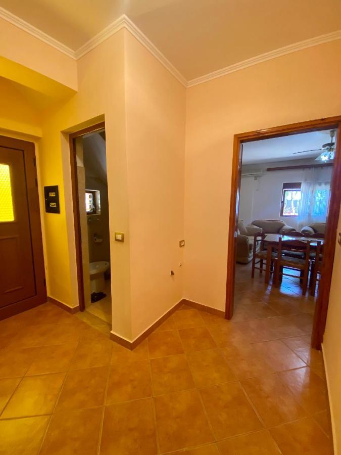 Family Apartments Саранда Экстерьер фото